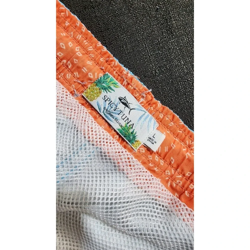 Spicy Tuna Blue Lined Swim Trunks UV 50+ Sz Lg 5.5